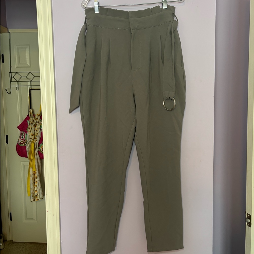 Just Fab Gray Paperbag Waist Pants Size L